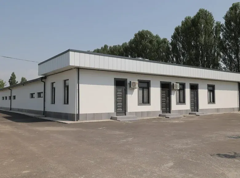 Продаётся коммерческое помещение, 5000 м² — Бостанлыкский район