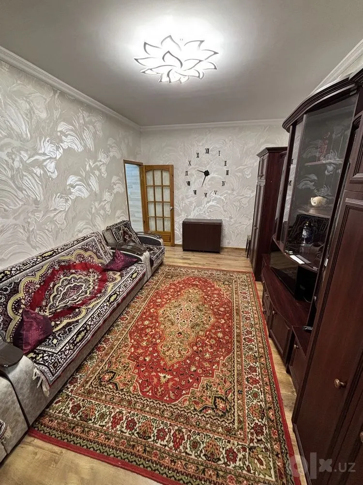 Сдаётся 2-комнатная квартира, 55 м², 1/5 этаж — Яккасарайский район
