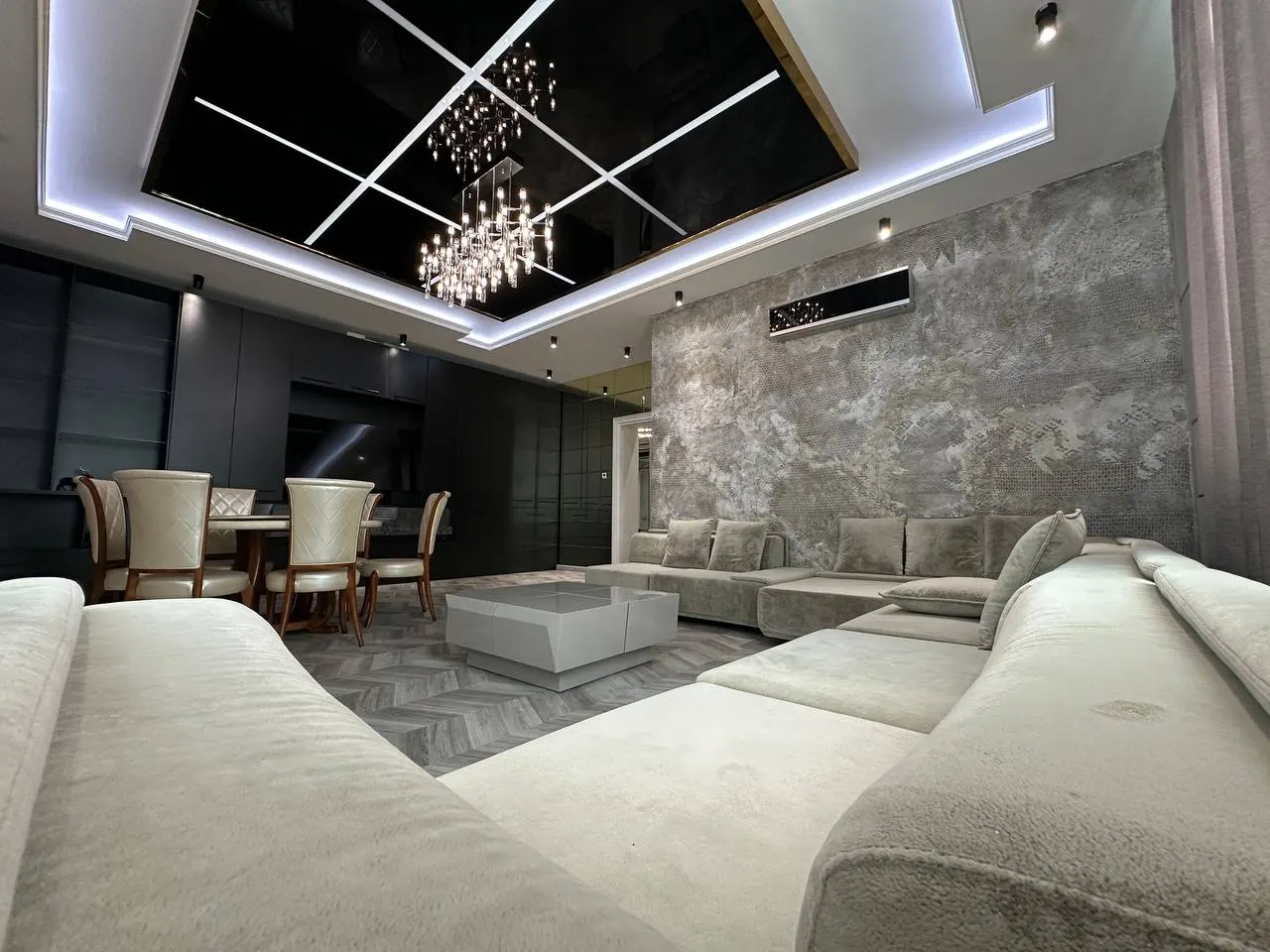 Сдаётся 3-комнатная квартира, 145 м², 5/8 этаж — Мирабадский район