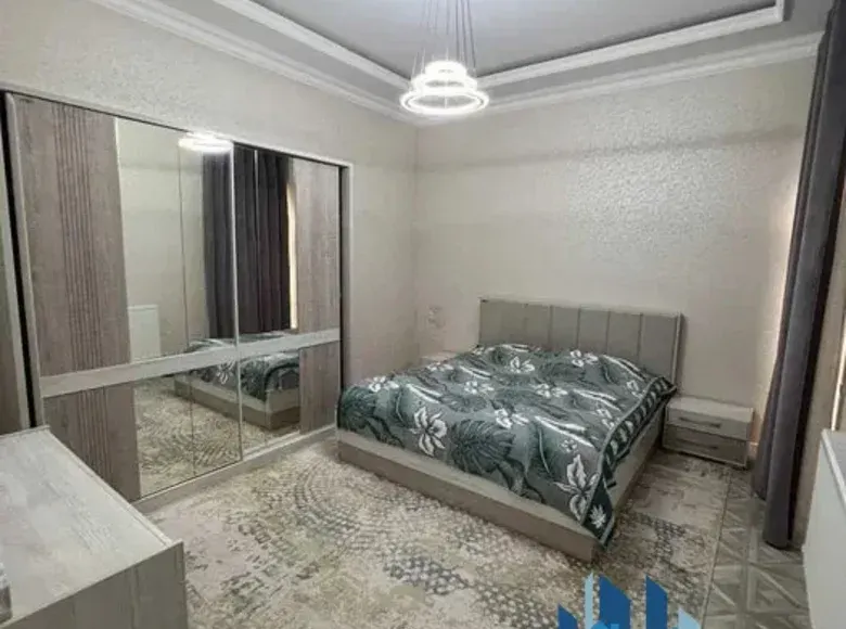 Ижарага берилади 5 хонали ҳовли уй, 4 сотих, 342 м², 1/2 қават — Яккасарой тумани