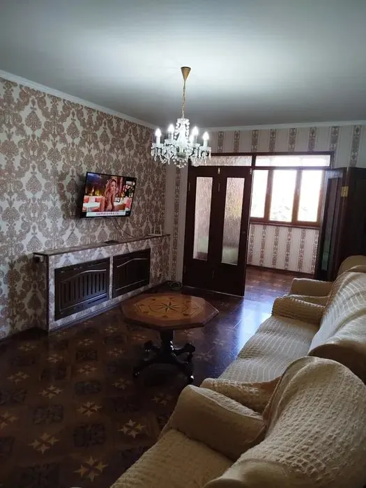Ижарага берилади 4 хонали квартира, 85 м², 4/4 қават — Яккасарой тумани
