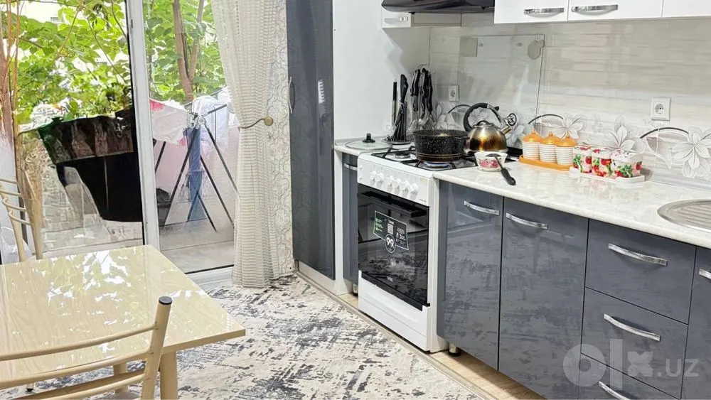 Ижарага берилади 5 хонали квартира, 130 м², 3/5 қават — Яккасарой тумани
