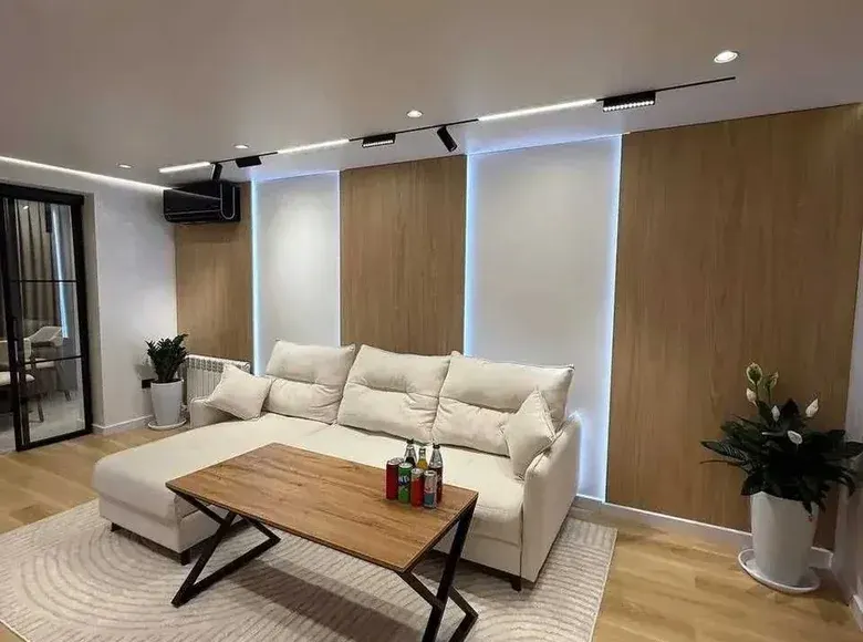Продаётся 4-комнатная квартира, 70 м², 4/4 этаж — Мирабадский район
