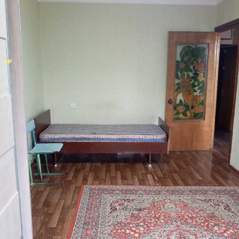 Продаётся 3-комнатная квартира, 80 м², 4/5 этаж — Учтепинский район