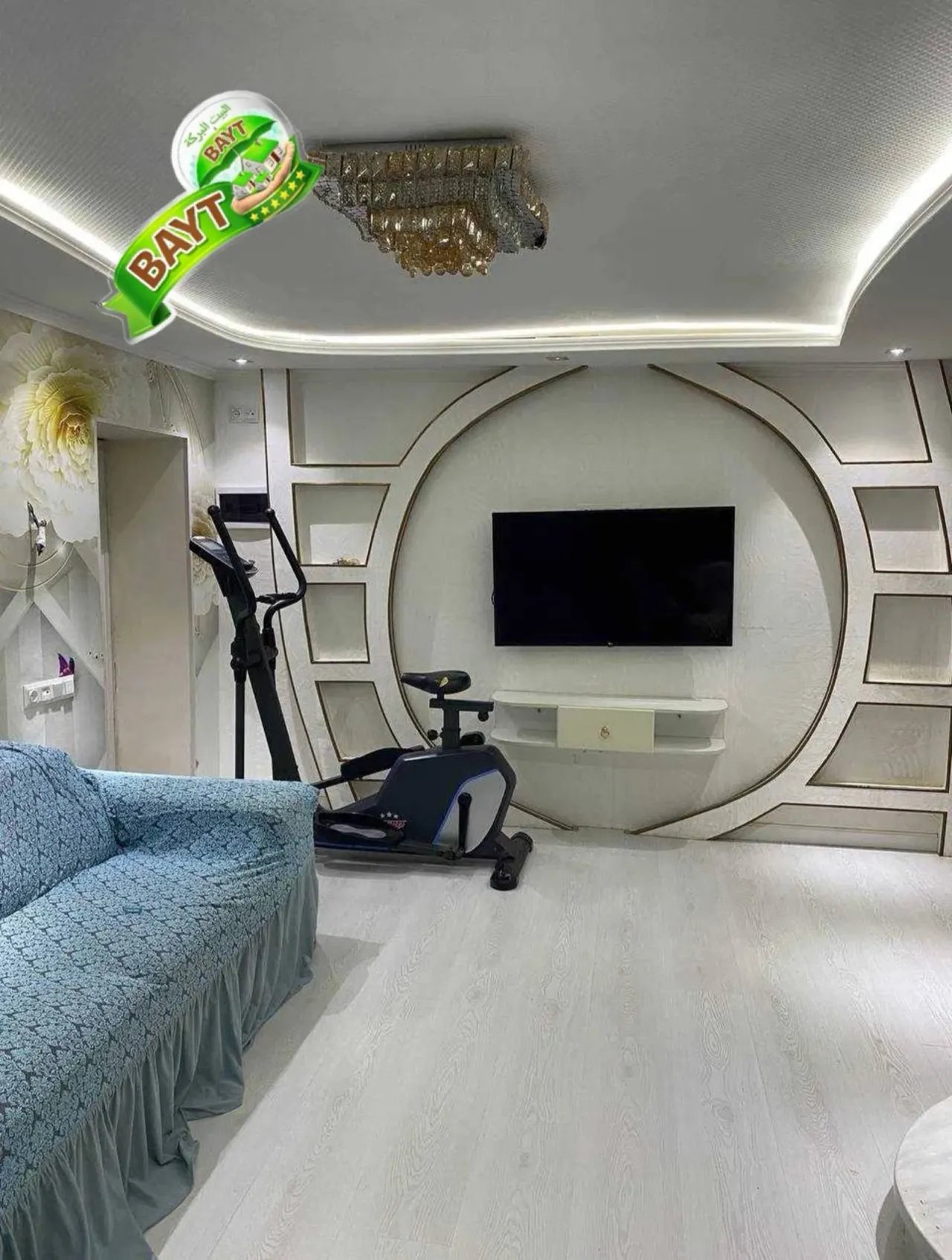 Сотилади 3 хонали квартира, 90 м², 1/3 қават — Сергели тумани
