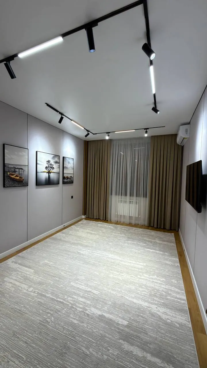 Продаётся 4-комнатная квартира, 110 м², 1/8 этаж — Мирзо-Улугбекский район