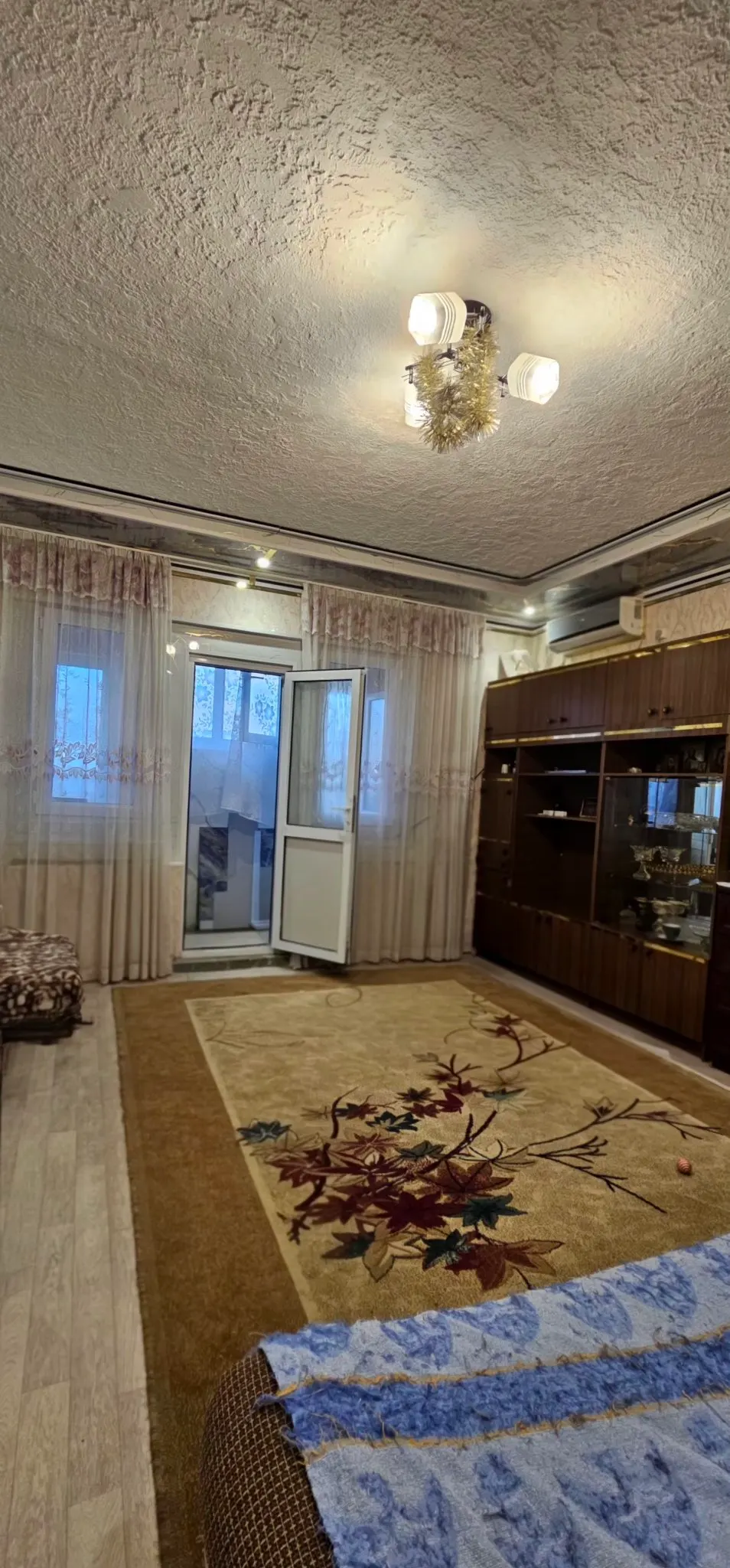 Sotiladi 2 xonali kvartira, 55 m², 6/9 qavat — Yashnobod tumani