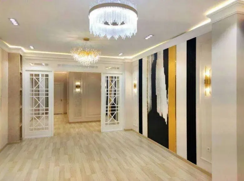 Сотилади 4 хонали квартира, 135 м², 5/10 қават — Яккасарой тумани