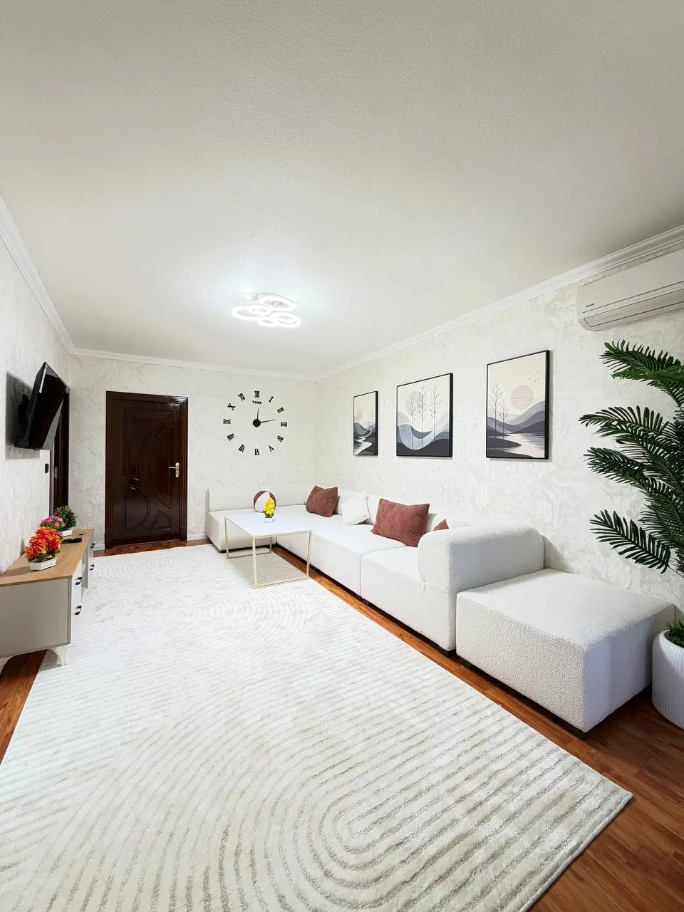 Sotiladi 5 xonali kvartira, 72 m², 2/4 qavat — Chilonzor tumani