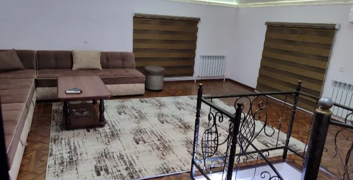 Сдаётся 4-комнатная квартира, 100 м², 1/2 этаж — Яшнабадский район