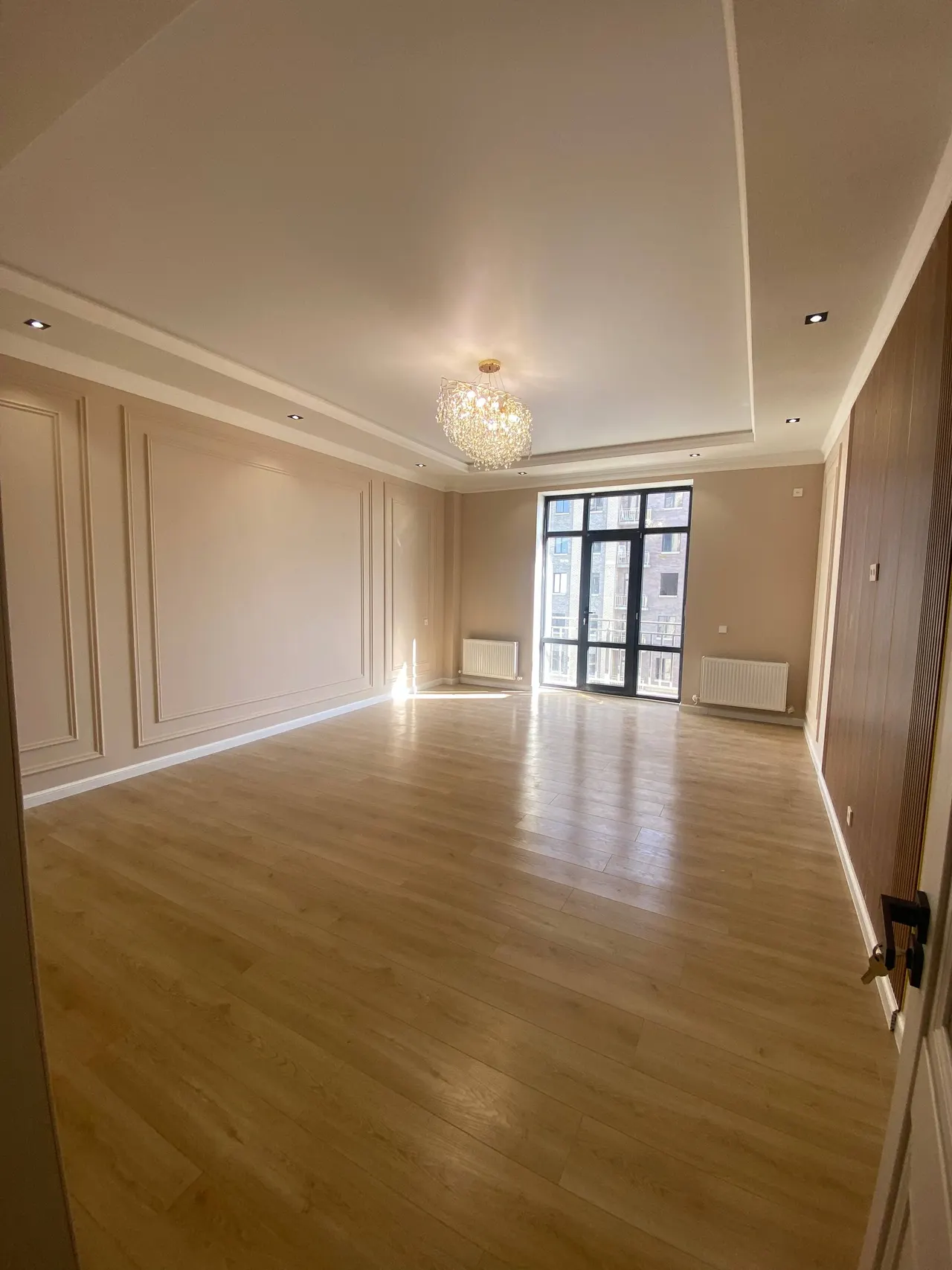 Продаётся 2-комнатная квартира, 63 м², 5/9 этаж — Янгихаётский район