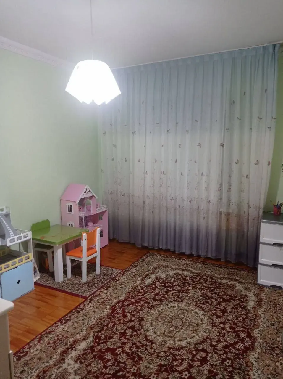 Сотилади 3 хонали квартира, 70 м², 3/4 қават — Олмазор тумани