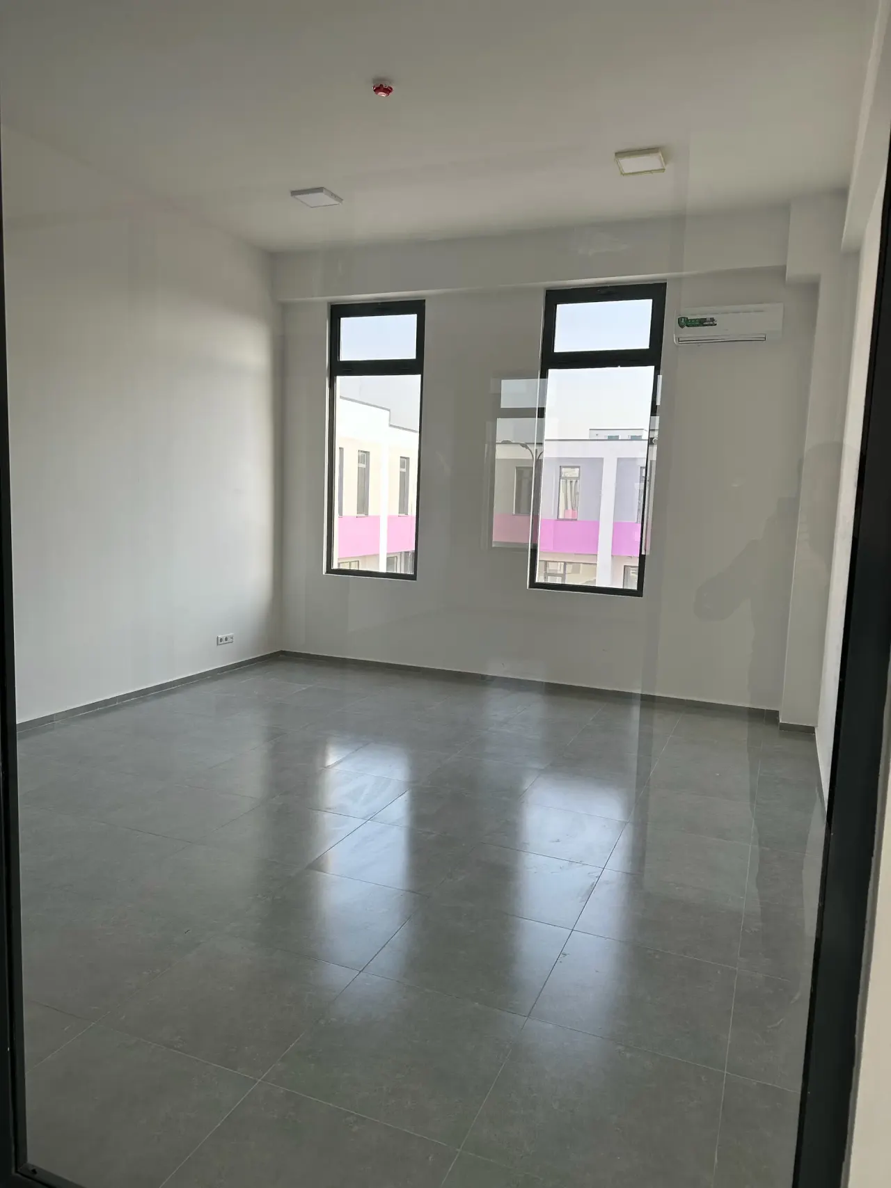 Сотилади тижорат биноси, 30 м² — Янгиҳаёт тумани