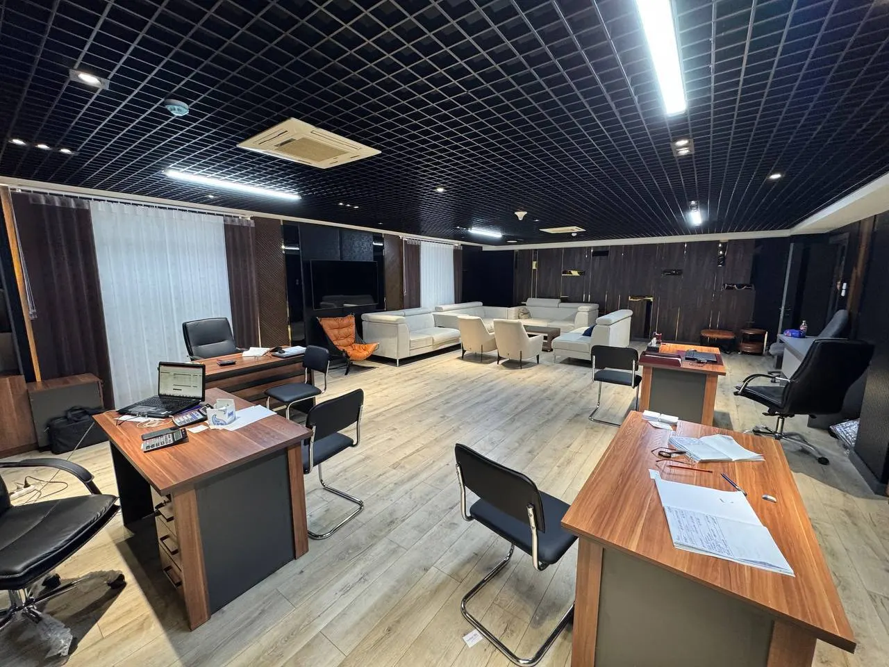 Продаётся коммерческое помещение, 244 м², 2/2 этаж — Юнусабадский район
