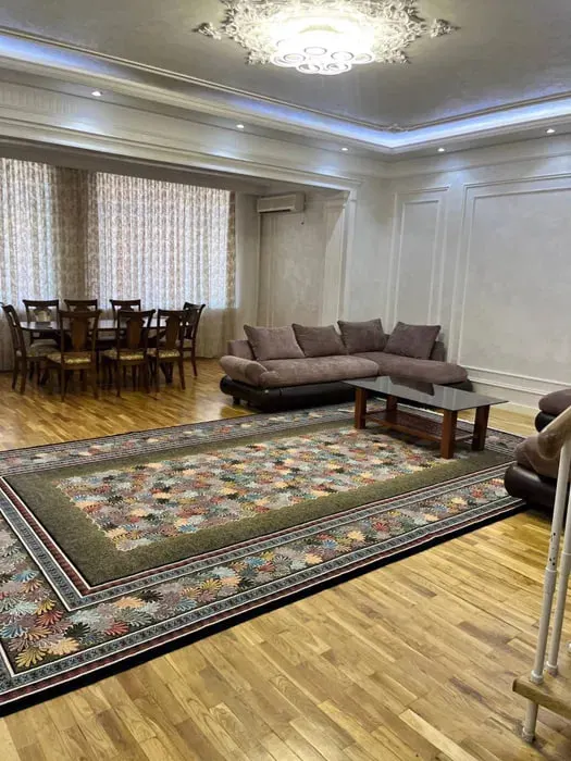 Ijaraga beriladi 5 xonali kvartira, 300 m², 4/4 qavat — Mirobod tumani