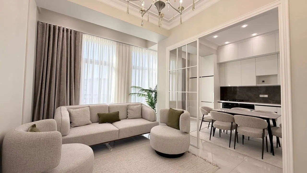Sotiladi 3 xonali kvartira, 80 m², 8/10 qavat — Yakkasaroy tumani