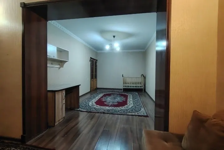 Sotiladi 2 xonali kvartira, 57 m², 1/4 qavat — Shayxontohur tumani