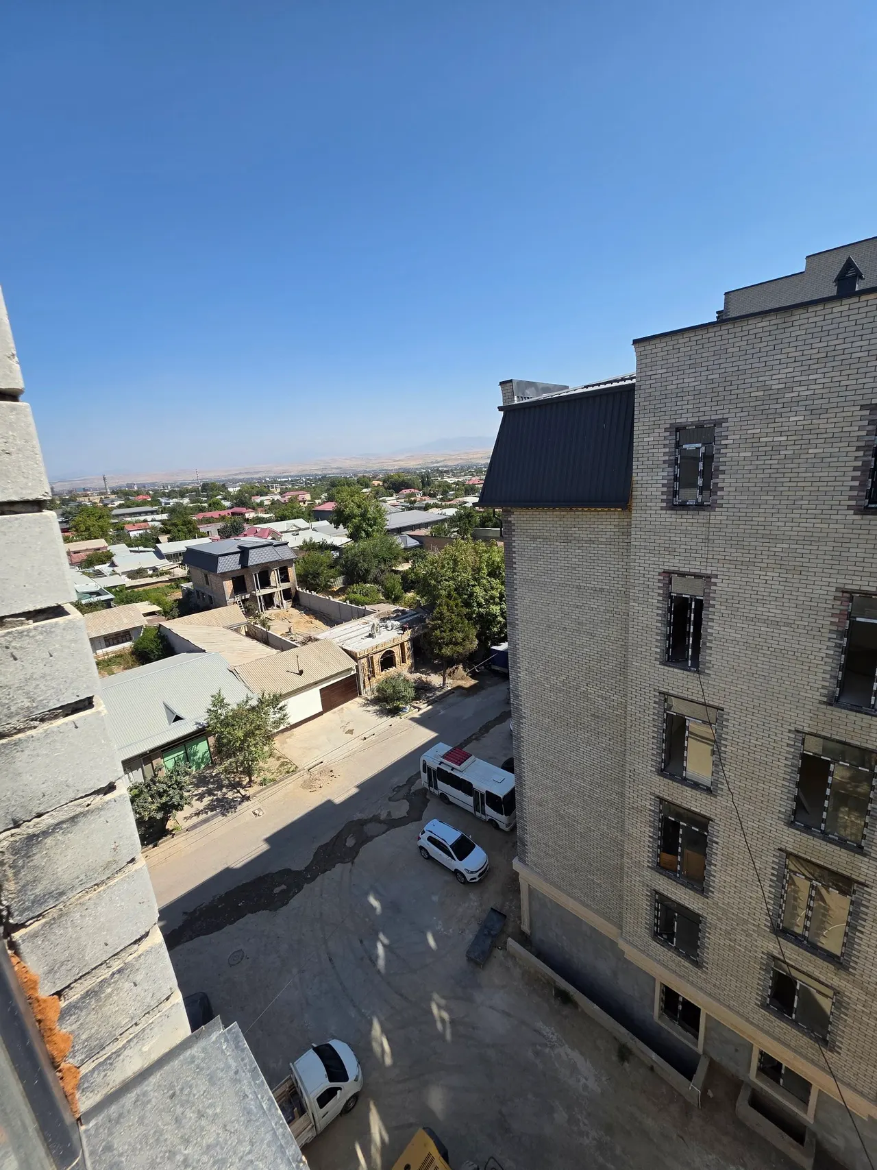 Сотилади 4 хонали квартира, 98 м², 5/6 қават — Чирчиқ шаҳри