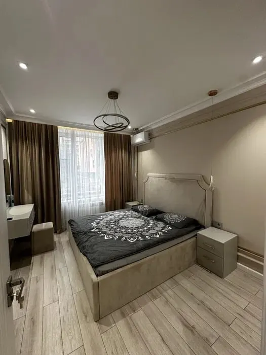 Ижарага берилади 2 хонали квартира, 43 м², 2/9 қават — Мирзо Улуғбек тумани
