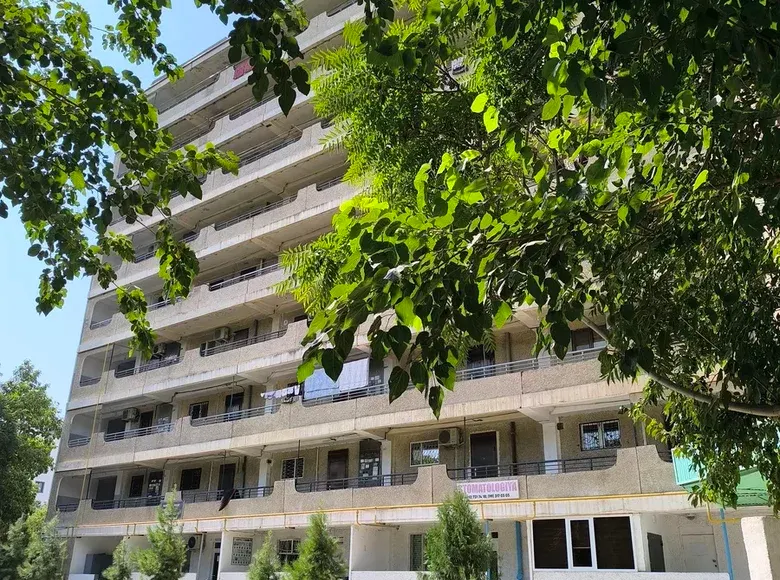 Sotiladi 2 xonali kvartira, 80 m², 7/9 qavat — Navoiy shahri