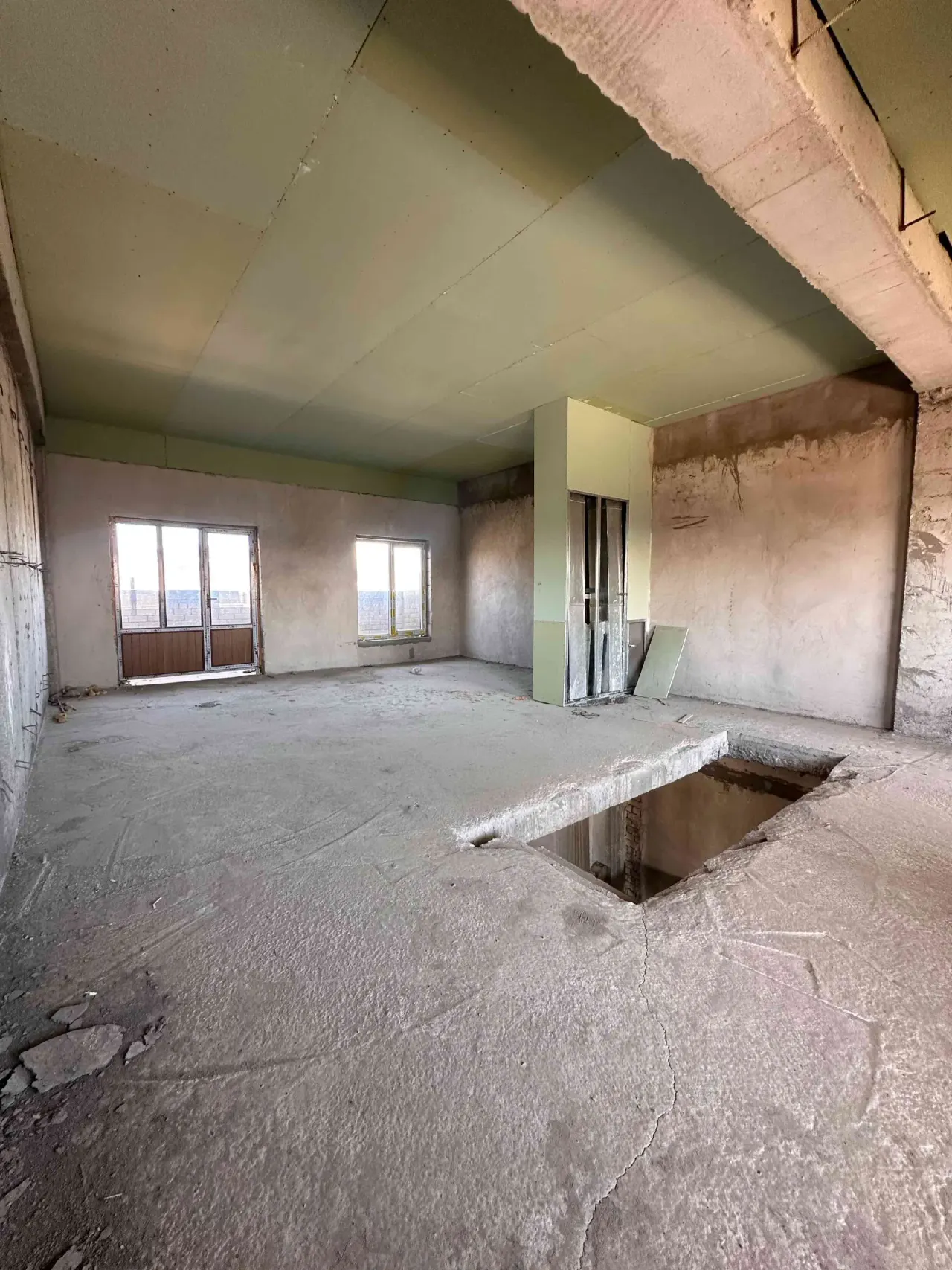 Сотилади 7 хонали квартира, 486 м², 9/10 қават — Яшнобод тумани