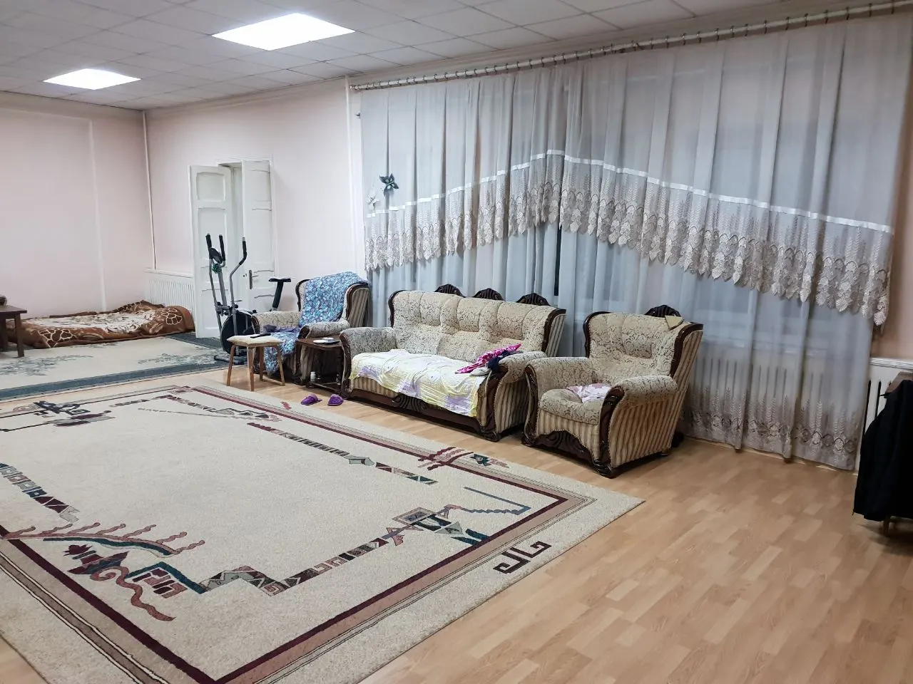 Сотилади 5 хонали ҳовли уй, 171 м² — Миробод тумани