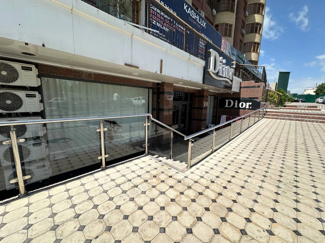 Сотилади тижорат биноси, 350 м², 1/5 қават — Юнусобод тумани