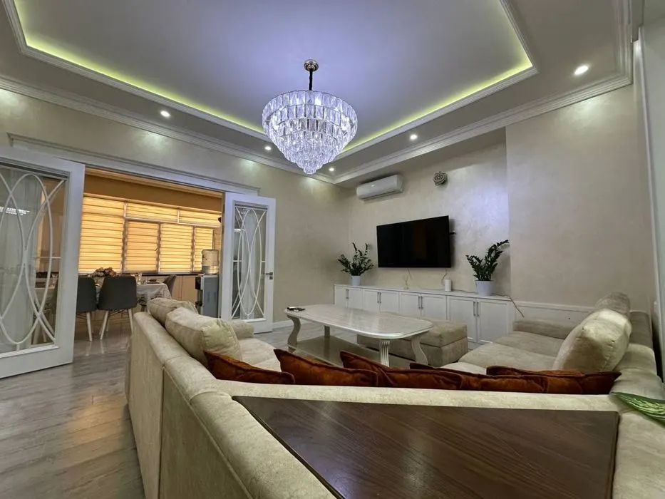 Ижарага берилади 5 хонали квартира, 130 м², 7/8 қават — Миробод тумани