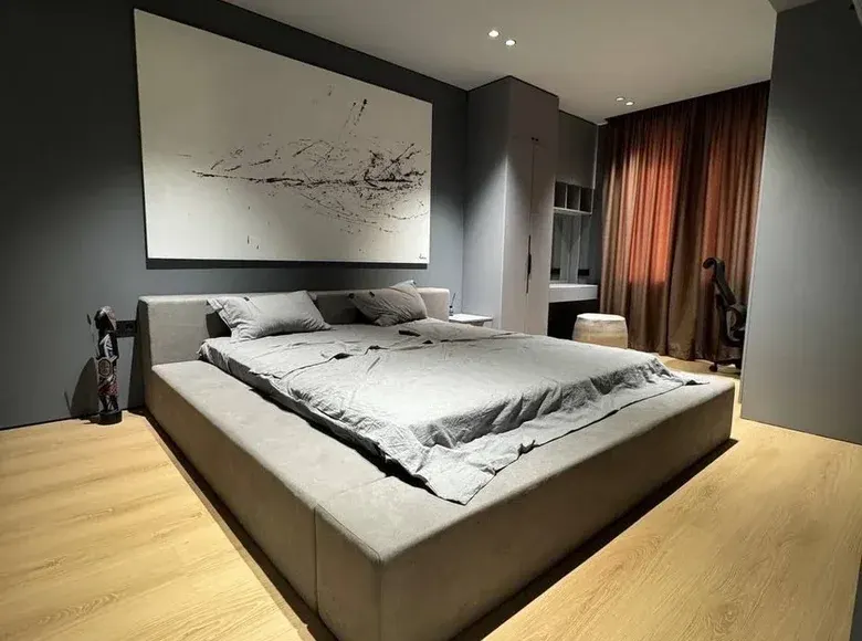 Sotiladi 2 xonali kvartira, 105 m², 8/12 qavat — Shayxontohur tumani