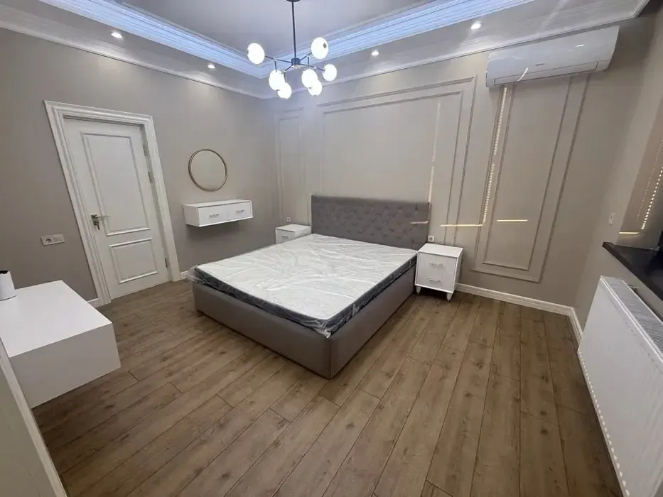 Сдаётся 5-комнатная дача, 2 сот., 200 м², 2/2 этаж — Мирабадский район