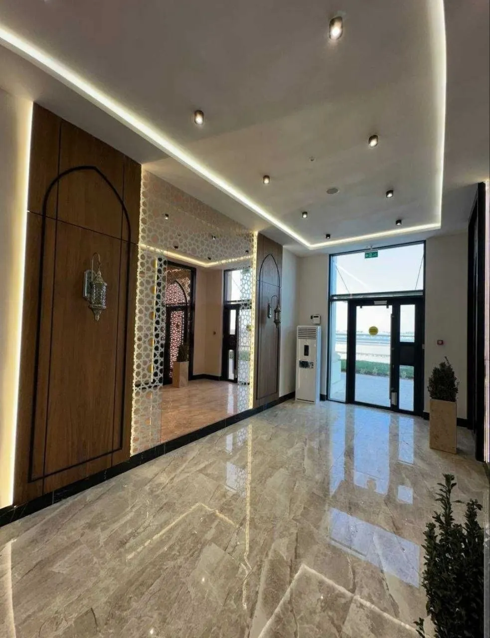 Сотилади 3 хонали квартира, 100 м², 2/5 қават — Яшнобод тумани