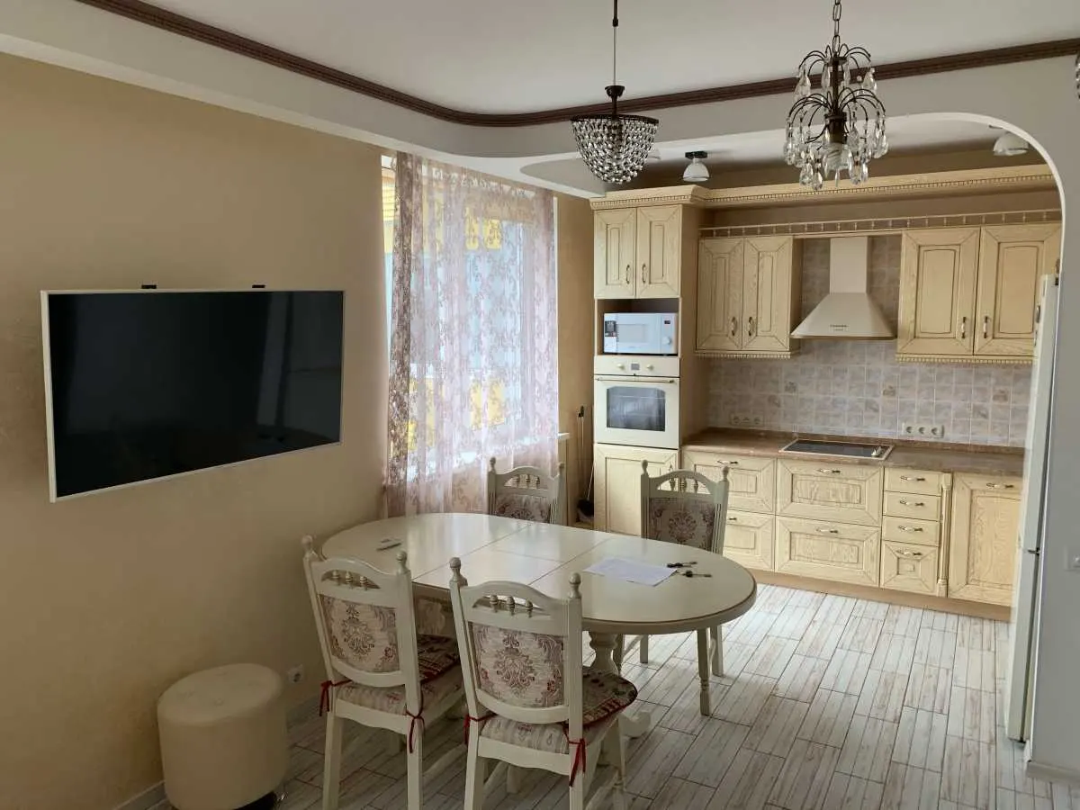 Ижарага берилади 3 хонали квартира, 81 м², 3/6 қават — Мирзо Улуғбек тумани