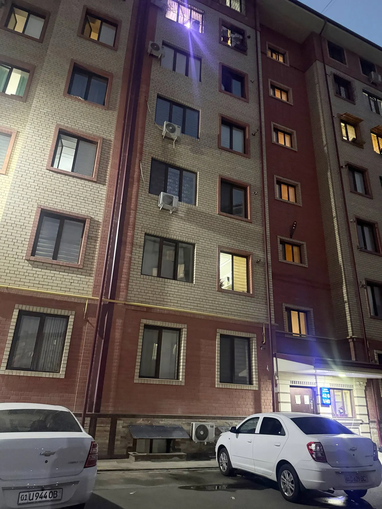 Продаётся 1-комнатная квартира, 42 м², 1/7 этаж — Учтепинский район