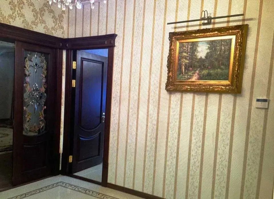 Ижарага берилади 4 хонали квартира, 180 м², 1/7 қават — Миробод тумани