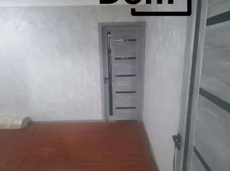 Продаётся 2-комнатная квартира, 42 м², 1/5 этаж — Чиланзарский район