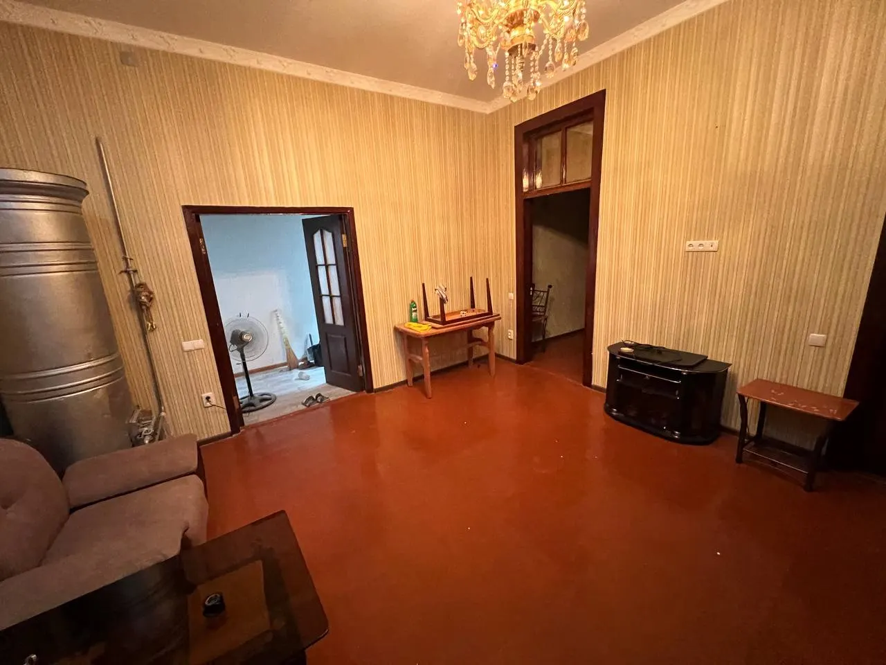 Сотилади 3 хонали квартира, 50 м², 1/1 қават — Яшнобод тумани