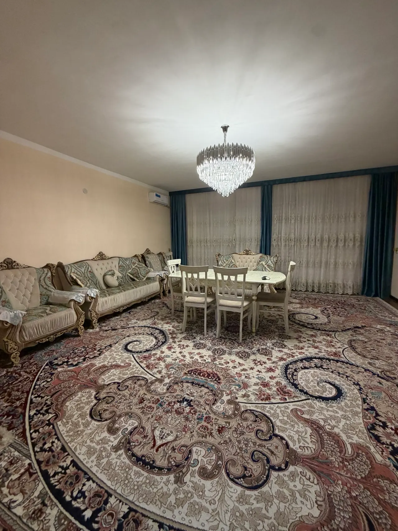 Sotiladi 2 xonali kvartira, 66 m², 6/7 qavat — Yangihayot tumani