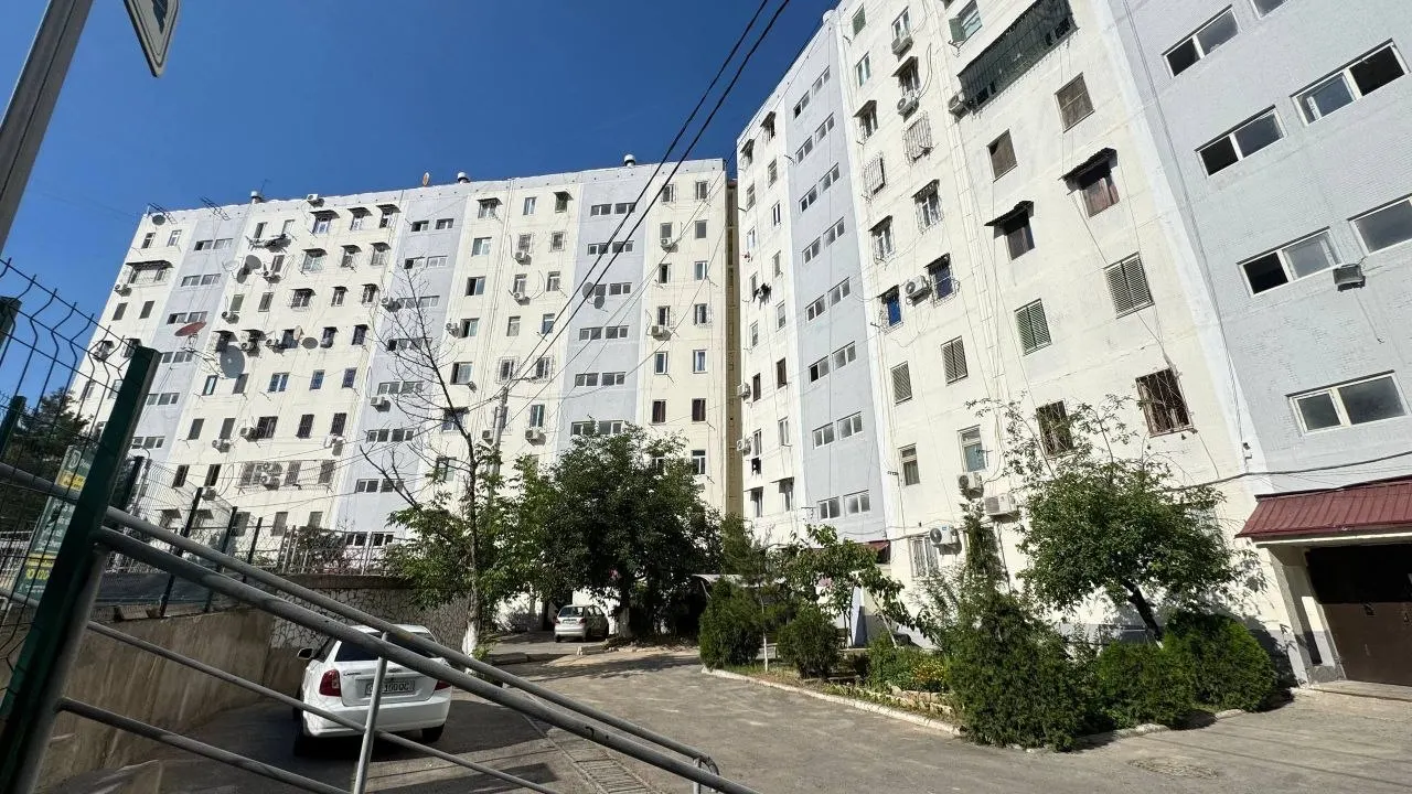 Продаётся 4-комнатная квартира, 92 м², 3/9 этаж — Шайхантахурский район