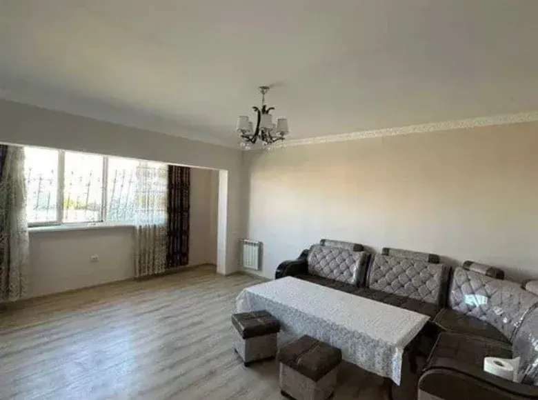Продаётся 2-комнатная квартира, 60 м², 7/9 этаж — Яккасарайский район