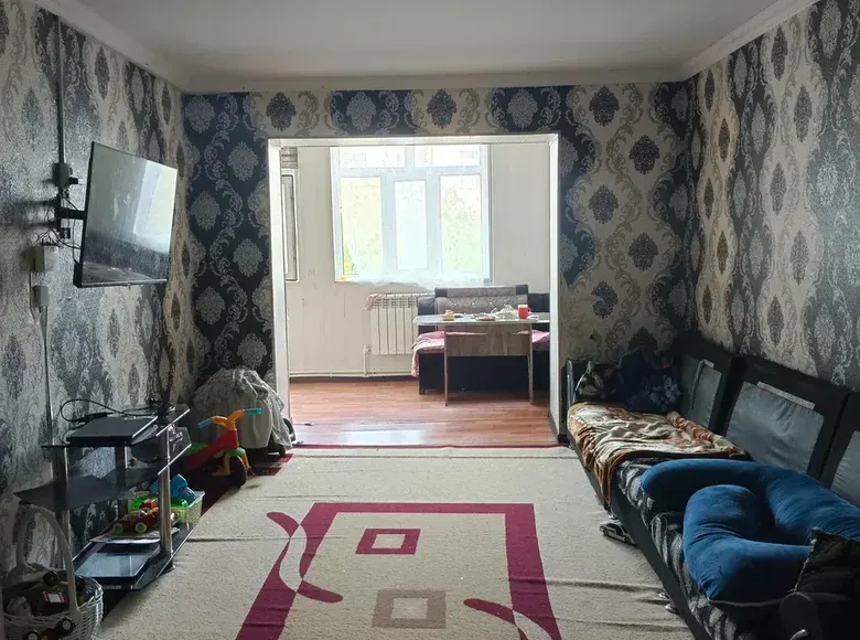 Сотилади 3 хонали квартира, 65 м², 4/5 қават — Қибрай тумани