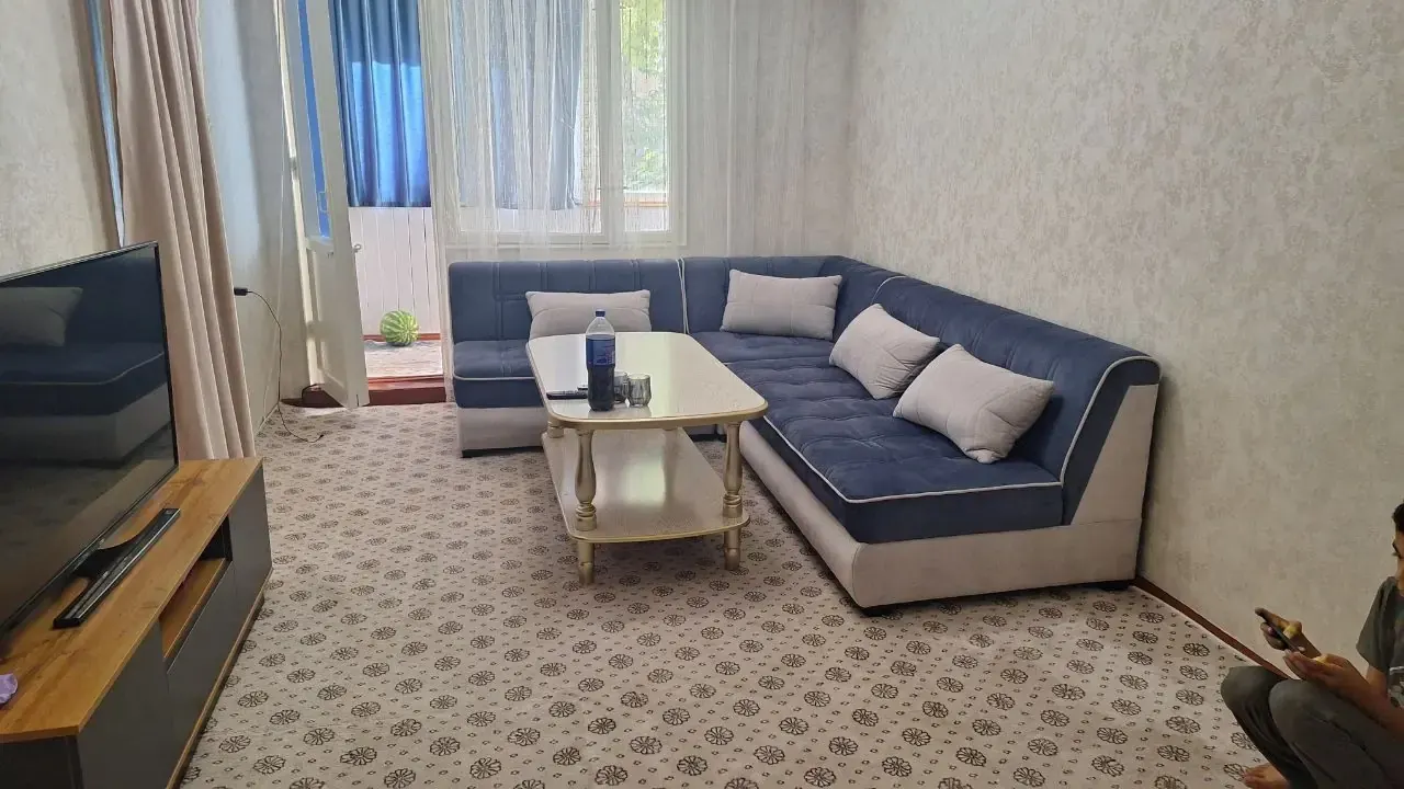 Ижарага берилади 2 хонали квартира, 60 м², 2/5 қават — Учтепа тумани
