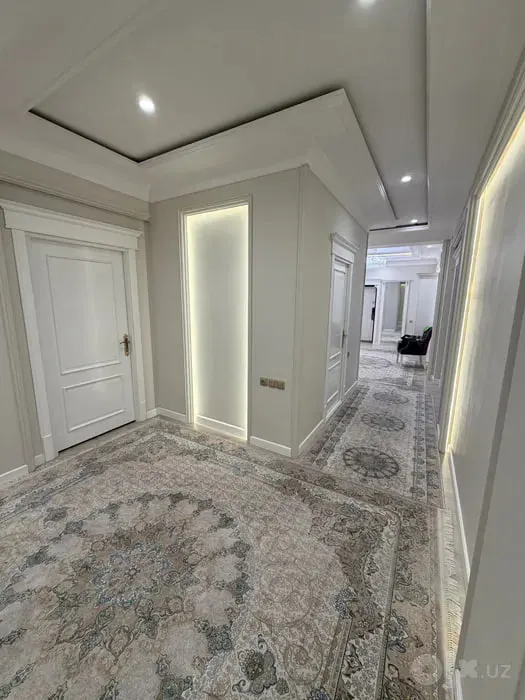 Сотилади 5 хонали квартира, 214 м², 3/8 қават — Юнусобод тумани