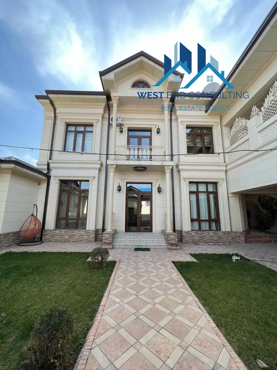 Ижарага берилади офис, 430 м², 4.1 сотих, 3/3 қават — Яккасарой тумани