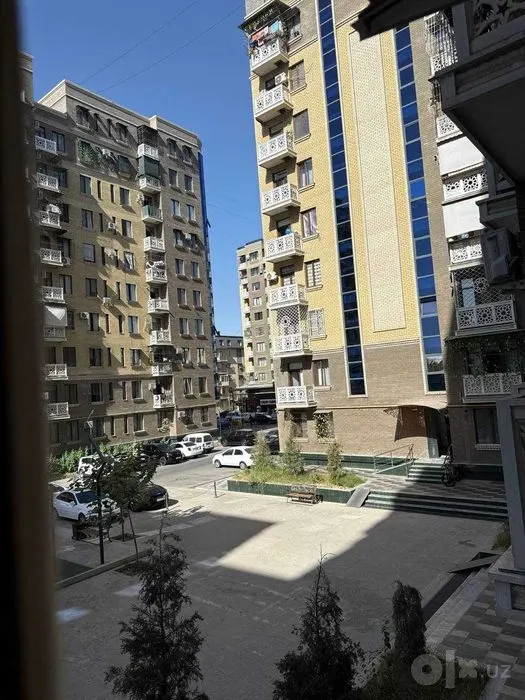 Ижарага берилади 4 хонали квартира, 100 м², 1/10 қават — Сергели тумани