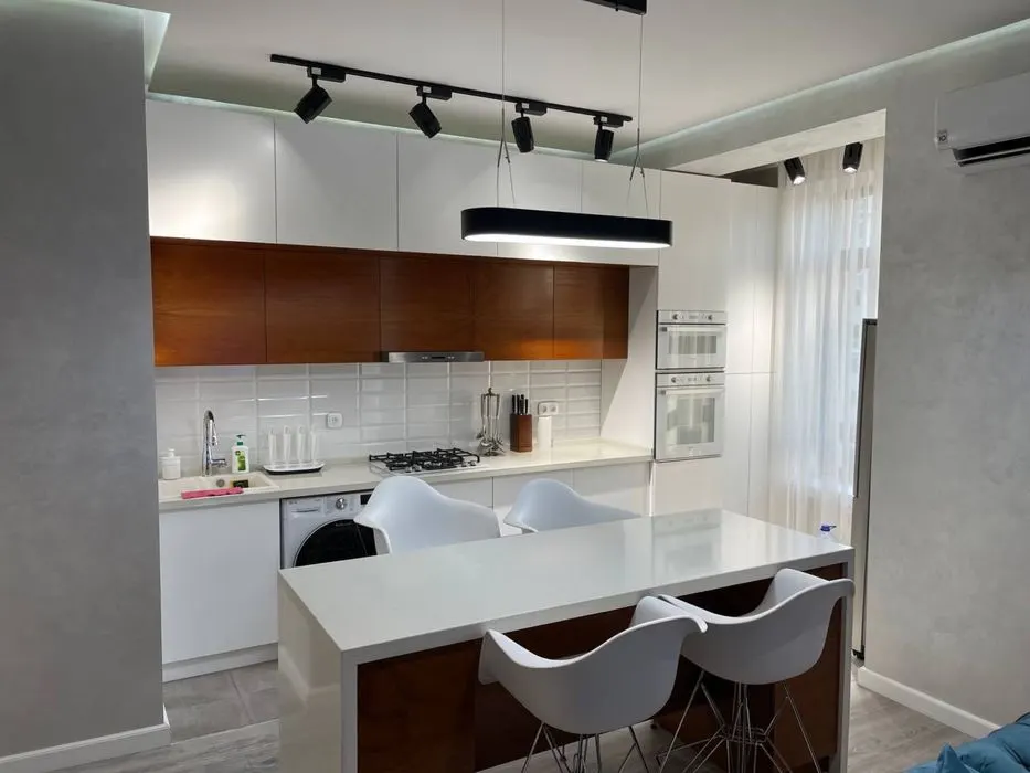 Ижарага берилади 3 хонали квартира, 90 м², 5/8 қават — Яккасарой тумани