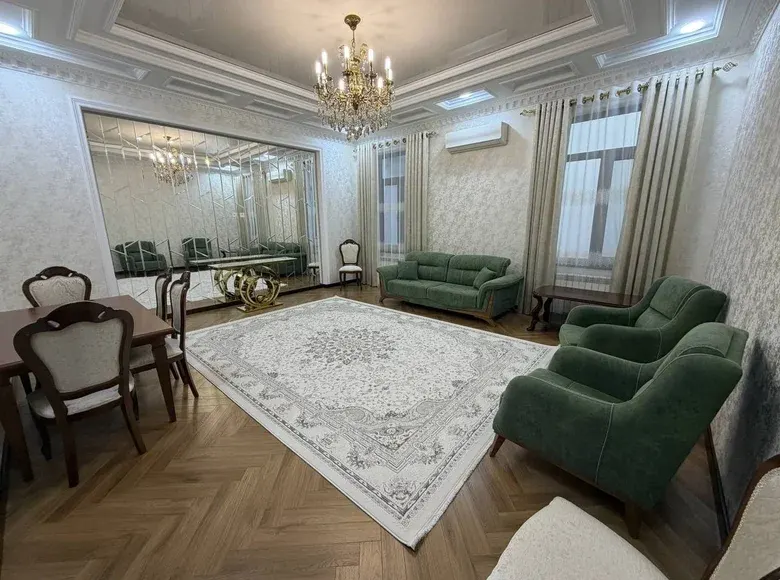Ижарага берилади 5 хонали ҳовли уй, 2.5 сотих, 370 м², 2/2 қават — Мирзо Улуғбек тумани