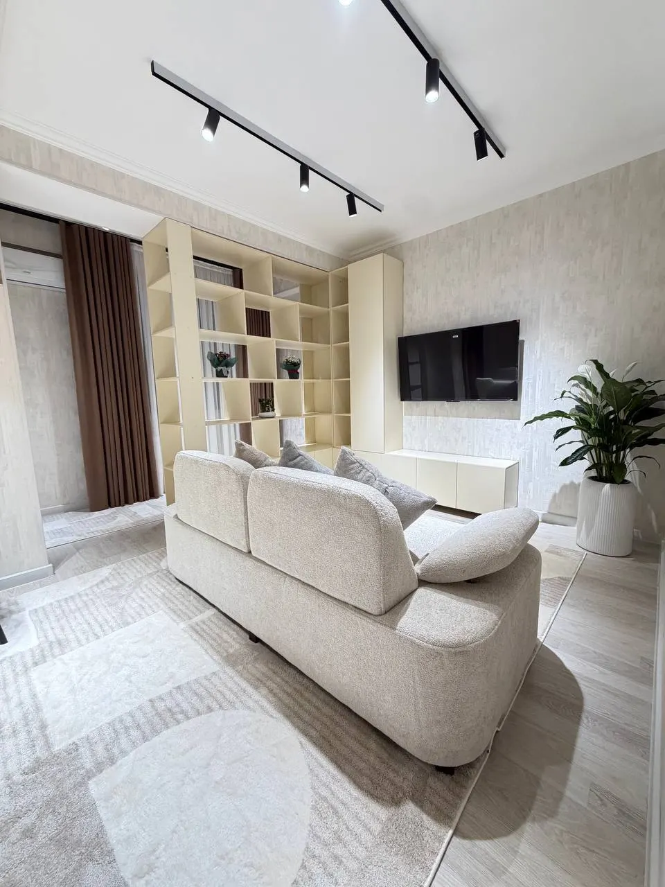 Продаётся 2-комнатная квартира, 50 м², 5/10 этаж — Мирабадский район