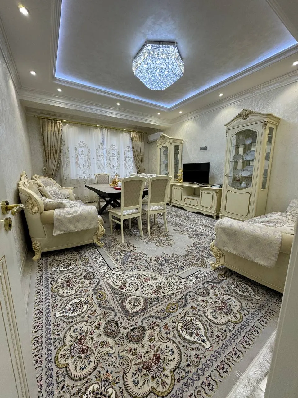 Ijaraga beriladi 5 xonali kvartira, 13 m², 2/10 qavat — Yakkasaroy tumani