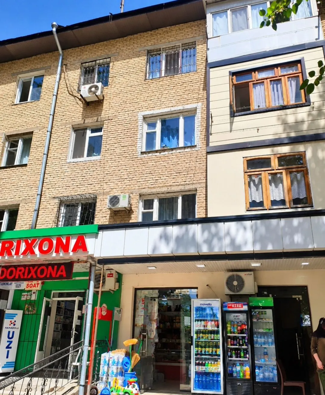 Sotiladi 1 xonali kvartira, 27 m², 2/4 qavat — Chirchiq shahri