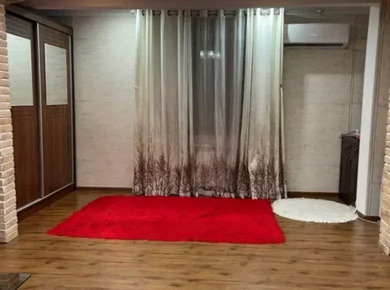 Сотилади 2 хонали квартира, 1/9 қават — Яккасарой тумани